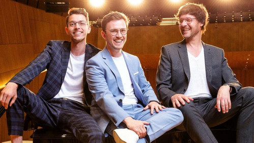 © Ralph Steckelbach